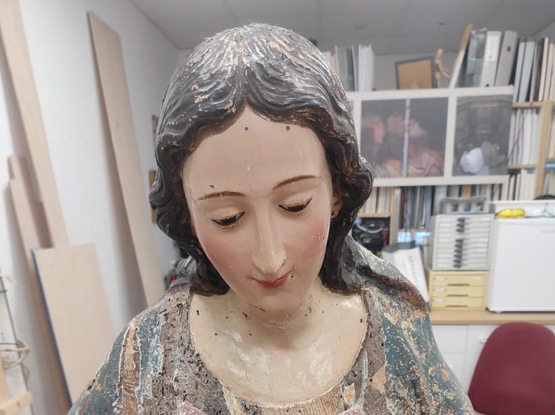 Avanzan los trabajos de restauración de la Virgen de la Esperanza de la Redención