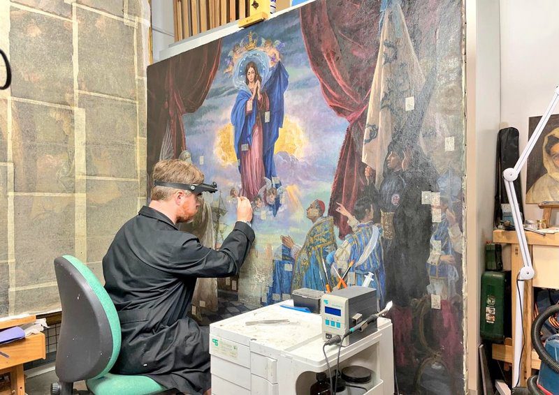 La Macarena acomete la restauración de una pintura de Alfonso Grosso