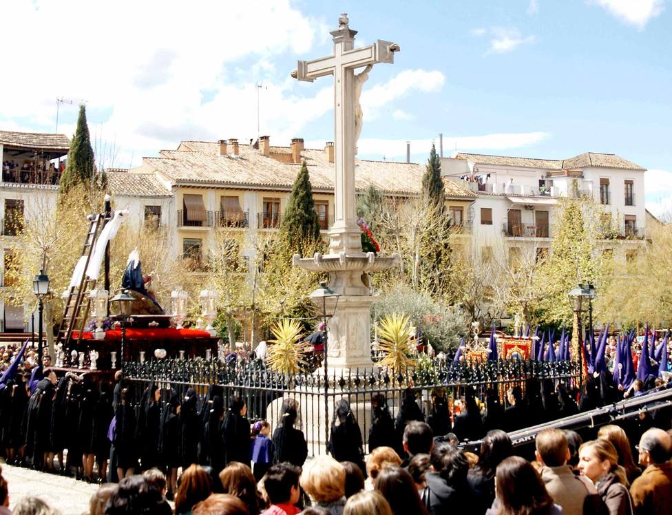 Reunión entre el Ayuntamiento y el Consejo de Cofradías de Granada cara a la Semana Santa 2023