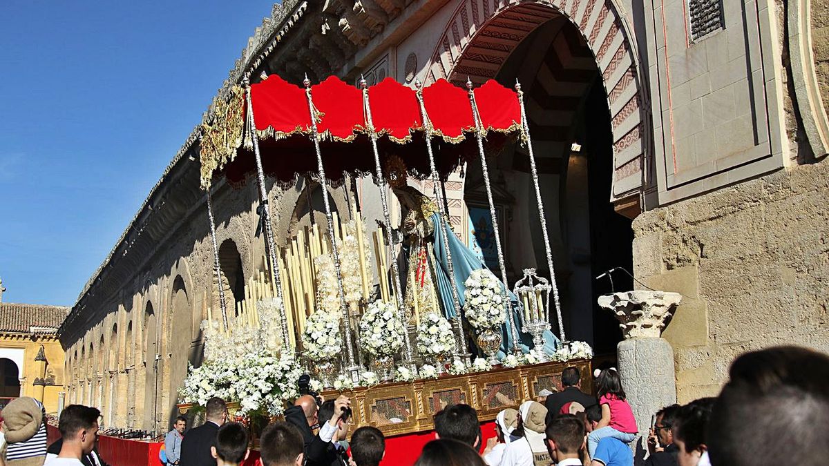 Dos procesiones extraordinarias marcan el otoño cordobés
