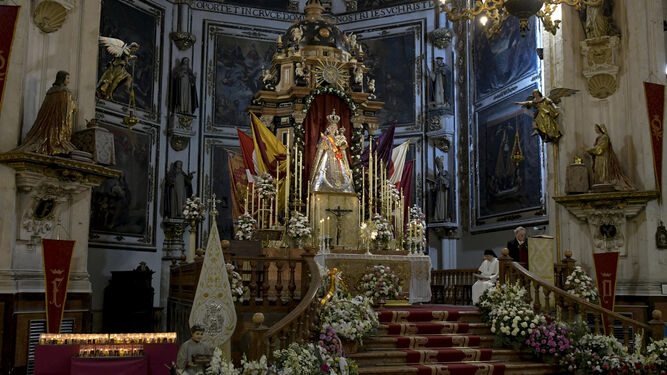 El vía crucis con la cruz de la JMJ: ¿primera procesión en Granada?