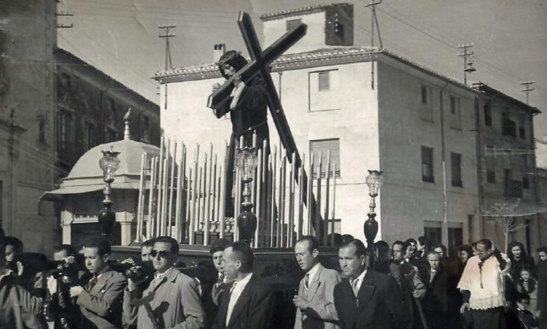 0 182 La Cofradía Nuestro Padre Jesús de Villena procesionará de forma extraordinaria este sábado para celebrar su 75 aniversario
