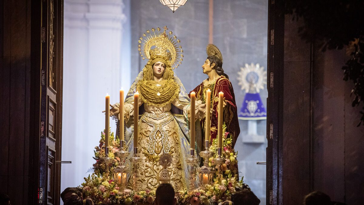 Las Aguas de Cádiz se marcha en silencio para no volver