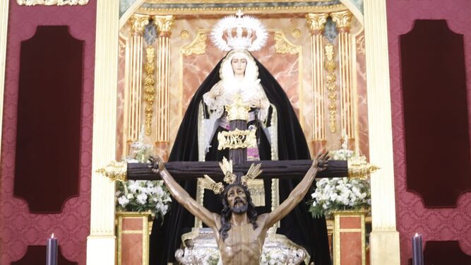 El Cristo de la Expiración de Huelva estrena nueva cruz, titulus crucis y corona de espinas tras su restauración
