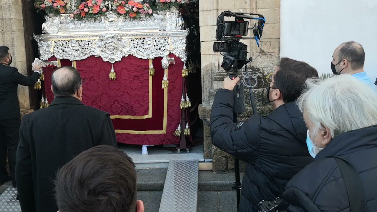 Vídeos del Traslado a la Catedral de La Virgen del Rosario y Nazareno de Cádiz