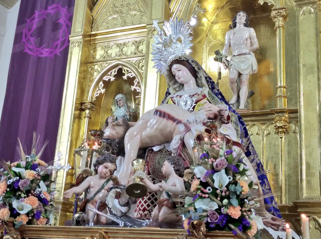 Bendición en el día de hoy del Señor de la Misericordia y la Virgen de la Caridad en su VI Dolor en Chiclana de la Frontera