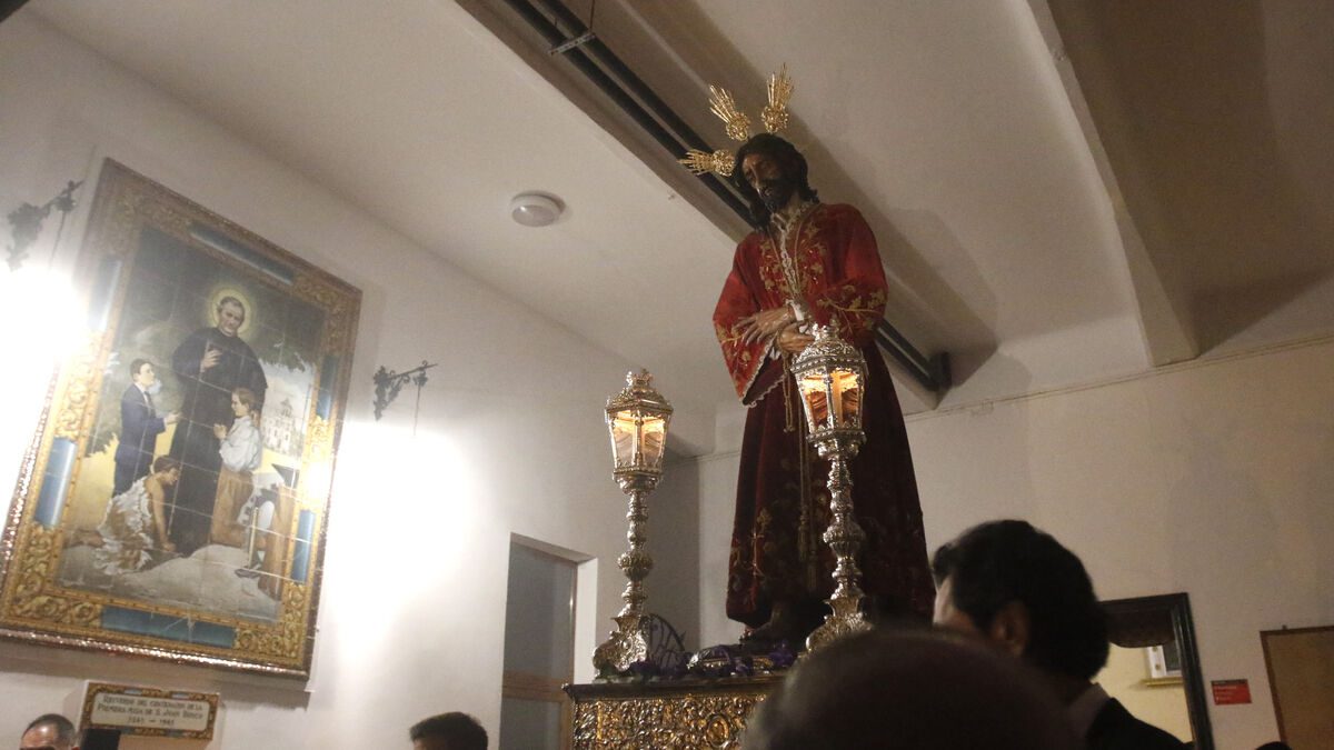 Horarios e Itinerarios Via Crucis del Viernes de Dolores en Córdoba