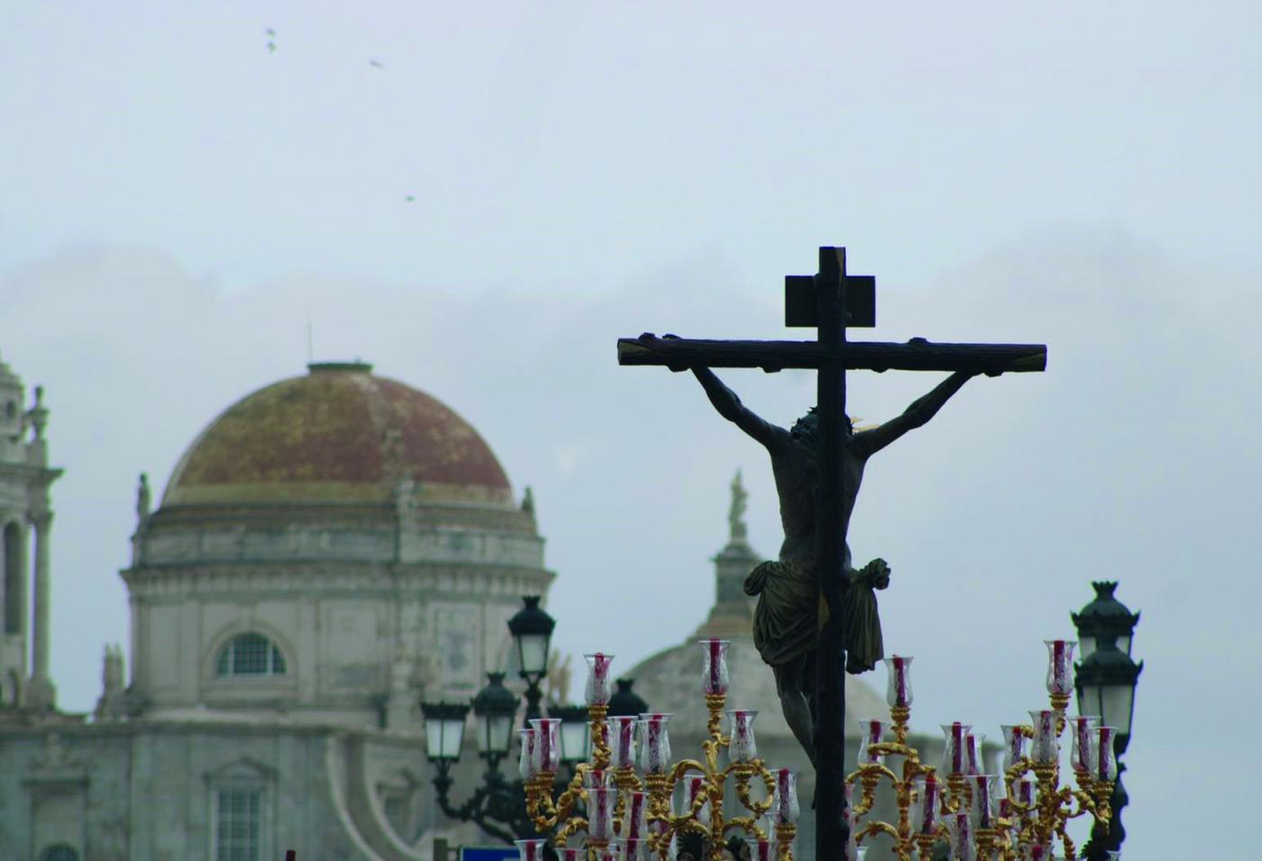 Vía Crucis Magno en Cádiz: vamos a querernos