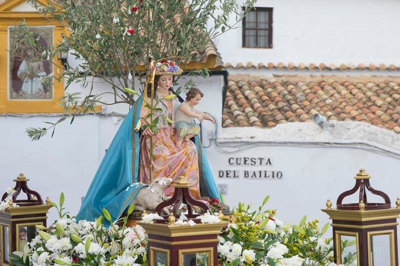 El Colegio Divina Pastora de Córdoba celebra su tradicional procesión este miércoles