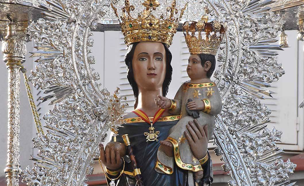 Todos los datos de los traslados de la Virgen de la Hiniesta Gloriosa al altar de la plaza de San Francisco por motivos del Corpus