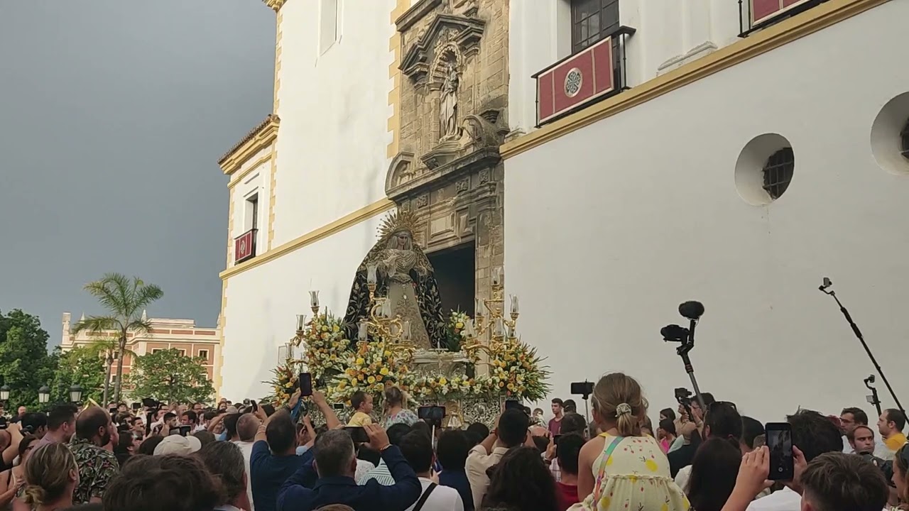 Salida Virgen de las Penas en el Traslado de Santo Domingo a la Catedral. Cádiz 12 de Agosto 2022