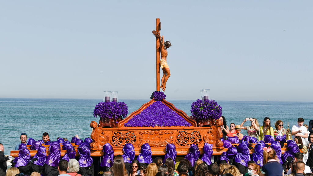 La Hdad del Cristo del Mar de La Línea de la Concepción renueva sus bandas