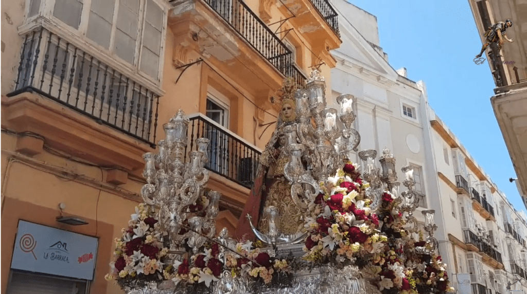 Vídeo del Traslado de Regreso de la Patrona de Cádiz tras participar en la Procesión del Corpus 2023