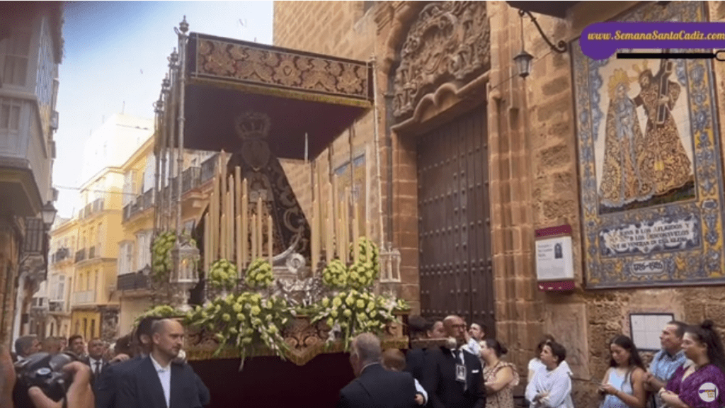 Vídeo del Rosario de la Aurora de la Primitiva Virgen de los Dolores de la Orden Servita de Cádiz 2023