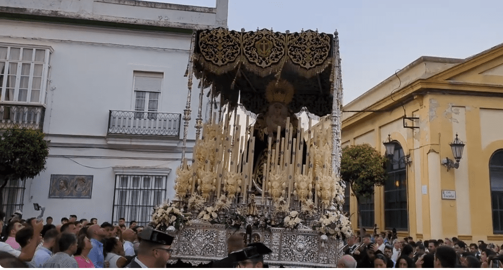 Vídeo de María Santísima de las Penas pro la c/Cardenal Spinola en la Procesión Magna de San Fernando 2023